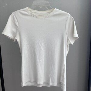 Eddie Bauer Women's Short-Sleeve Off White T-Shirt - Solid